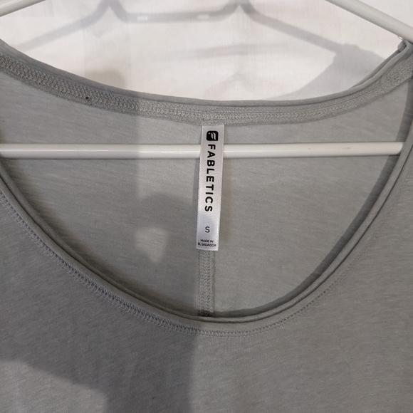 ⚡4 for $50⚡Fabletics t shirt - Picture 3 of 3